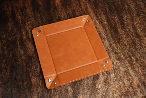 Buckskin leatherette valet tray with custom laser engraving
